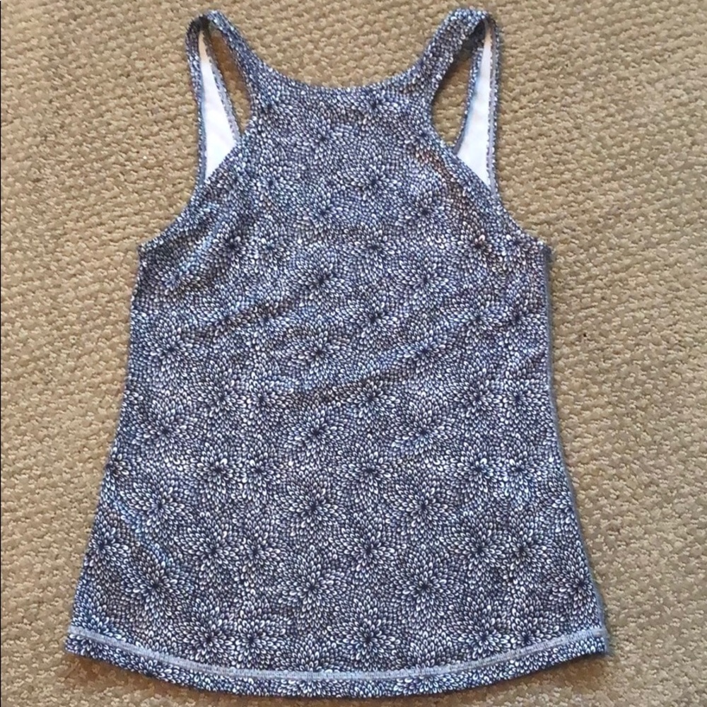 Lululemon high neck tank top